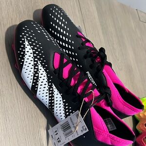 adidas Unisex Accuracy.4 Flexible Ground Soccer Sh - Size 11 Men Size 12 Women’s